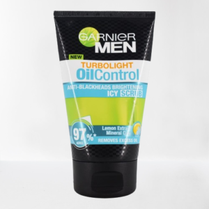 Garnier Men Oil Control Icy Scrub